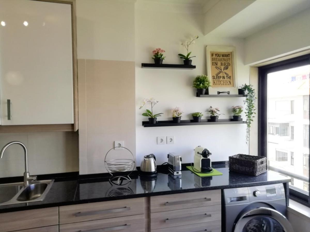 Large Apartment Near The Beach And Lisbon Costa de Caparica Exterior foto